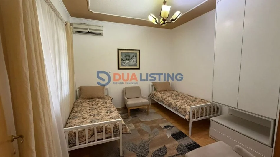 Tirane, jepet me qera apartament 2+1 Kati 1, 100 m² 650 € (Rruga Elbasanit)