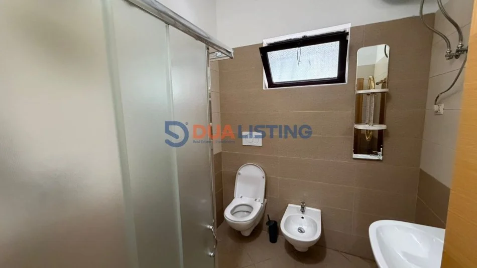 Tirane, jepet me qera apartament 2+1 Kati 1, 100 m² 650 € (Rruga Elbasanit)