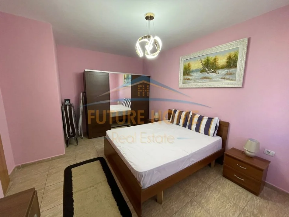 Tirane, jap me qera apartament 1+1+Ballkon Kati 2, 75 m² 550 € (ISH RESTORANT DURRESI)