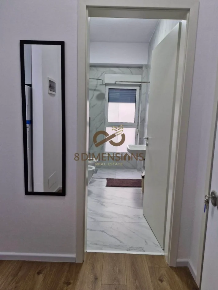 Tirane, jepet me qera apartament 1+1+Ballkon Kati 3, 60 m² 450 € (ali demi)  D8241A-98