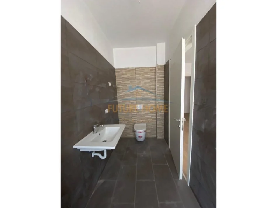 Tirane, shitet apartament 2+1 Kati 3, 110 m² 187.700 € 