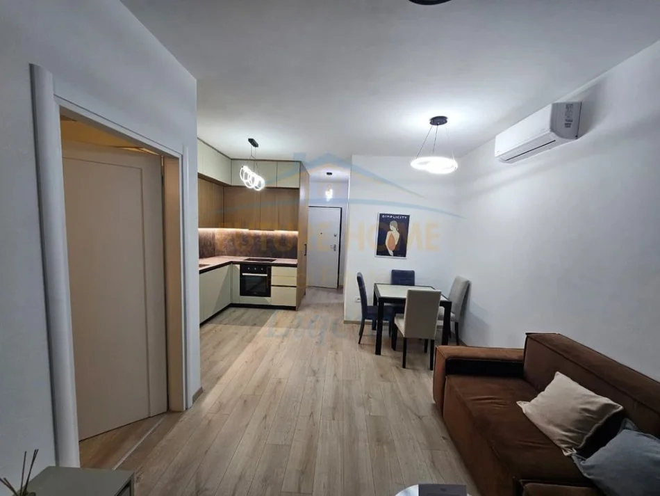 Tirane, qera, apartament 2+1+Ballkon Kati 1, 65 m² (Liqeni i Thate, Park Life.)