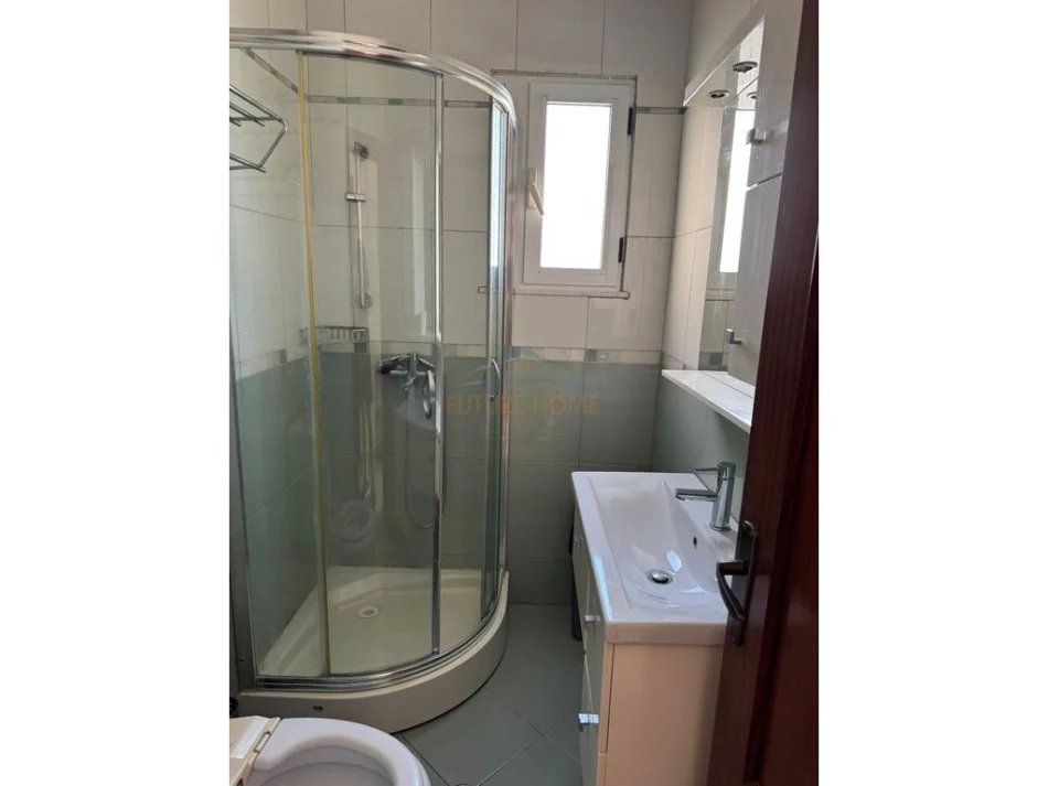 Tirane, jap me qera apartament 2+1+Ballkon Kati 2, 90 m² 500 € 
