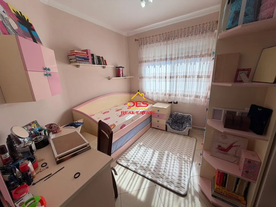 Vlore, shitet apartament 3+1+Ballkon Kati 7, 133 m² 190.000 € (Rruga Gjergj Arianiti)