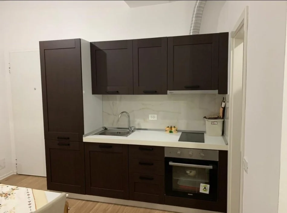 Tirane, jepet me qera apartament 1+1 Kati 5, 50 m² 430 € (RRUGA PASHO HYSA)