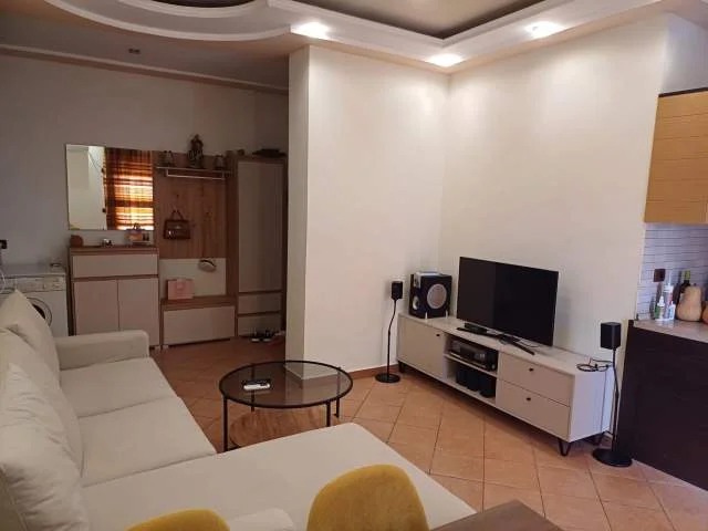 Tirane, jap me qera apartament 2+1+A+BLK Kati 7, 100 m² 500 Euro (Don Bosco)