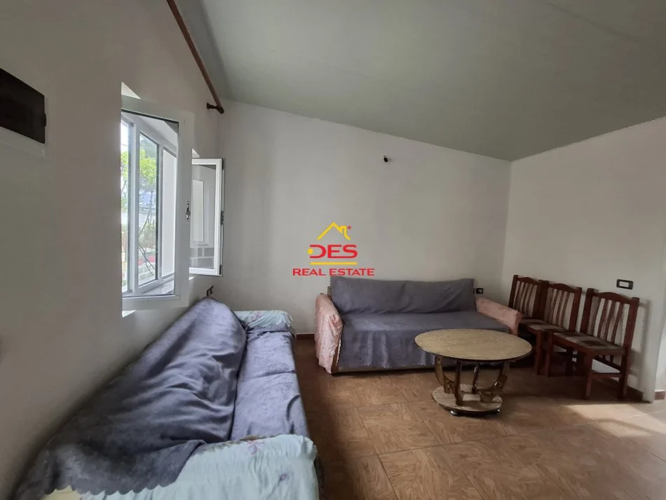 Vlore, jepet me qera shtepi Kati 0, 60 m² 150 € (Rr Sazani Vlorë)