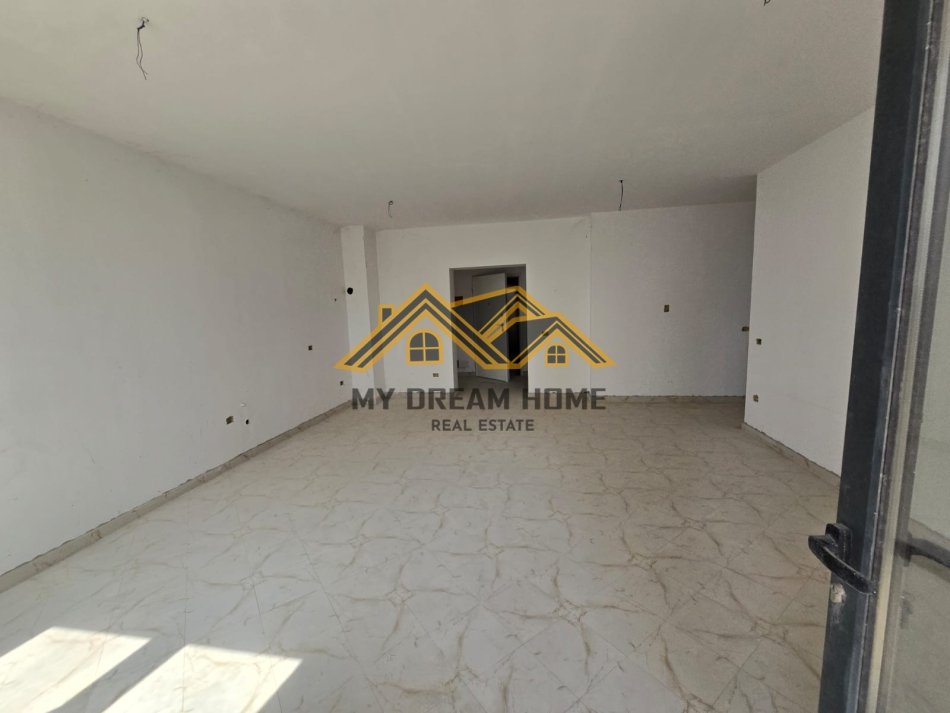 Durres, shitet apartament 2+1 Kati 6, 118 m² 240.000 € (Vollga)