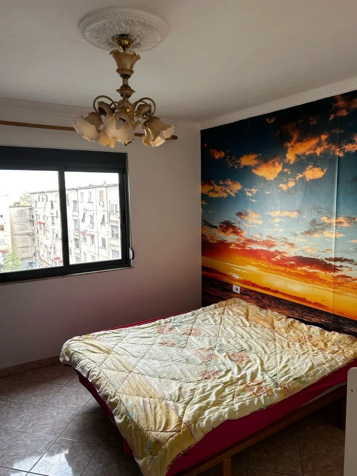 Tirane, jepet me qera apartament 2+1+Ballkon Kati 6, 80 m² 420 € (Laprak)