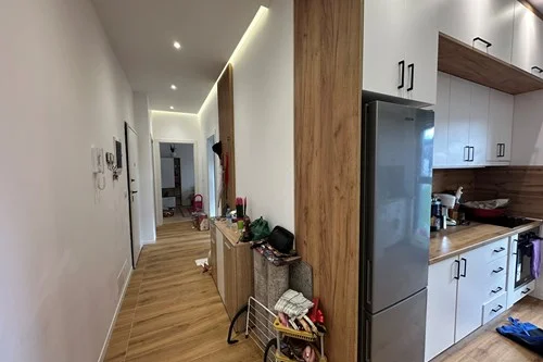 Tirane, jepet me qera apartament 2+1+Ballkon Kati 4, 115 m² 1.500 € (Rruga e Kosovareve)