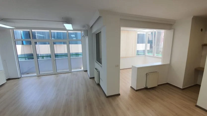 Tirane, jepet me qera zyre Kati 2, 162 m² 1.700 € (Kullat Binjake)