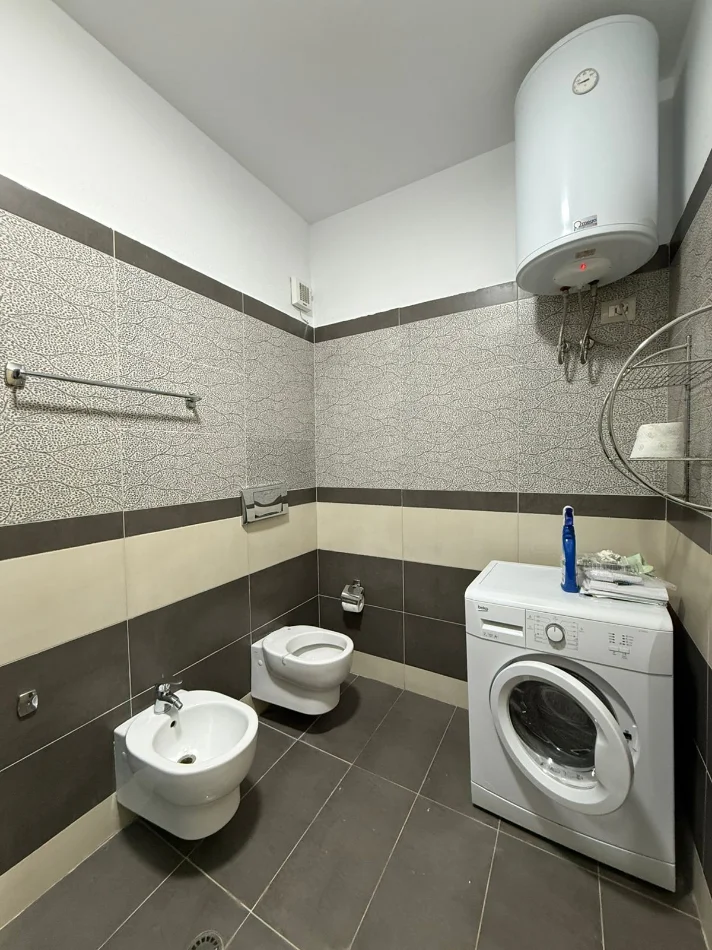 Tirane, shes apartament 1+1+Ballkon Kati 1, 60 m² 200.000 € (Myslym Shyri)