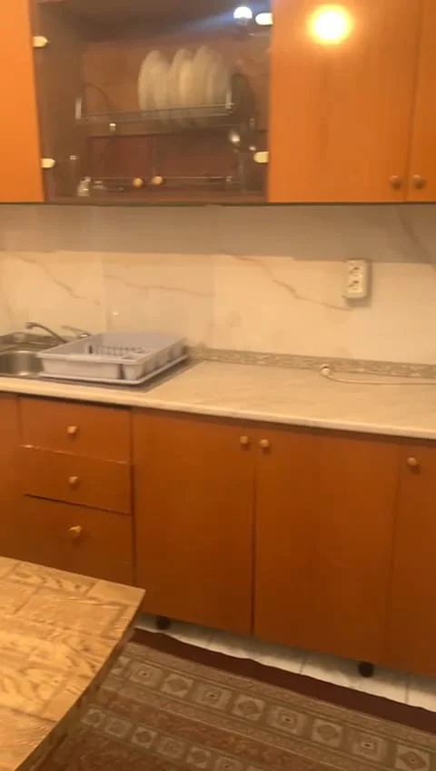 Tirane, jepet me qera shtepi 1+1+Ballkon Kati 0, 60 m² 300 € (Rruga Don Bosko)