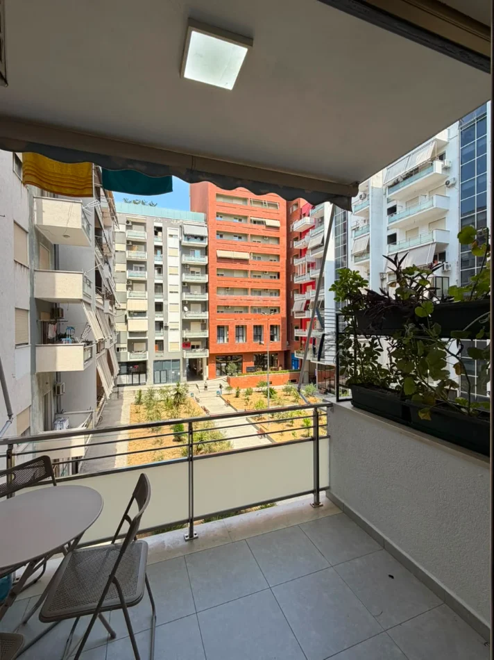 Tirane, shitet apartament 1+1+Ballkon Kati 2, 58 m² 142.000 € (GOLDEN PARK SPITALI AMERIKAN 3)
