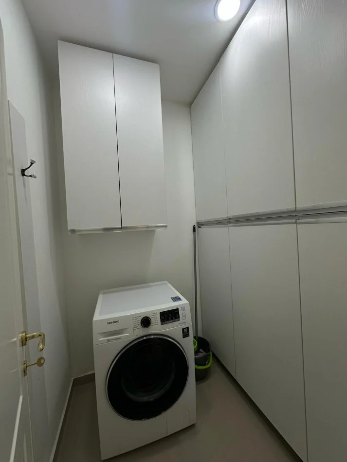 Tirane, jepet me qera apartament 2+1 Kati 1, 120 m² 1.200 € (JEPET APARTAMENT 2+1 ME QIRA LIQENI I THATE)