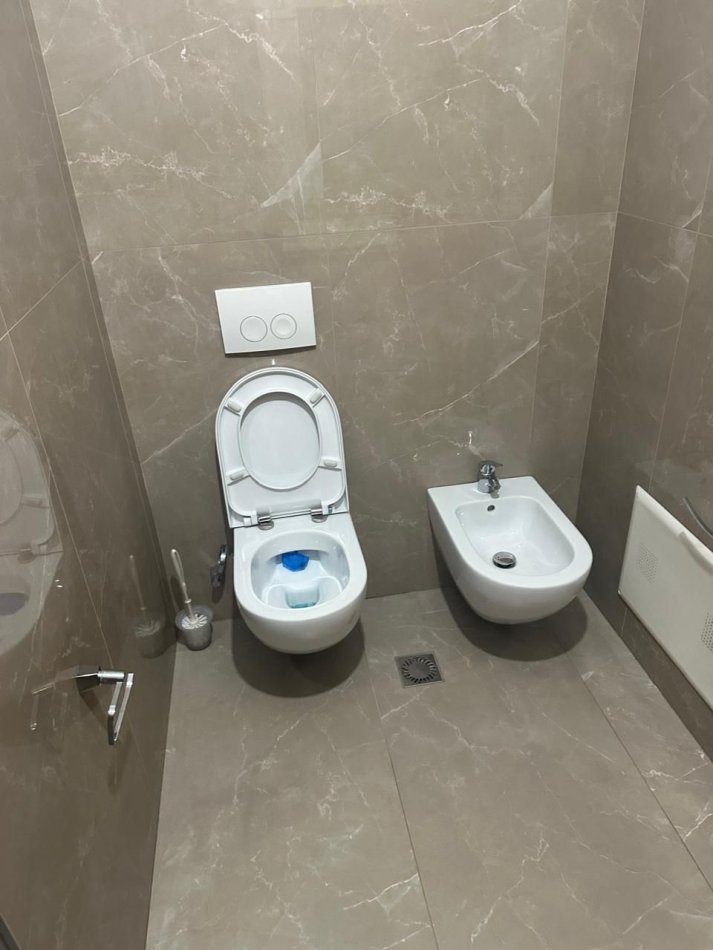 Tirane, jepet me qera apartament 2+1 Kati 3, 90 m² 650 € 