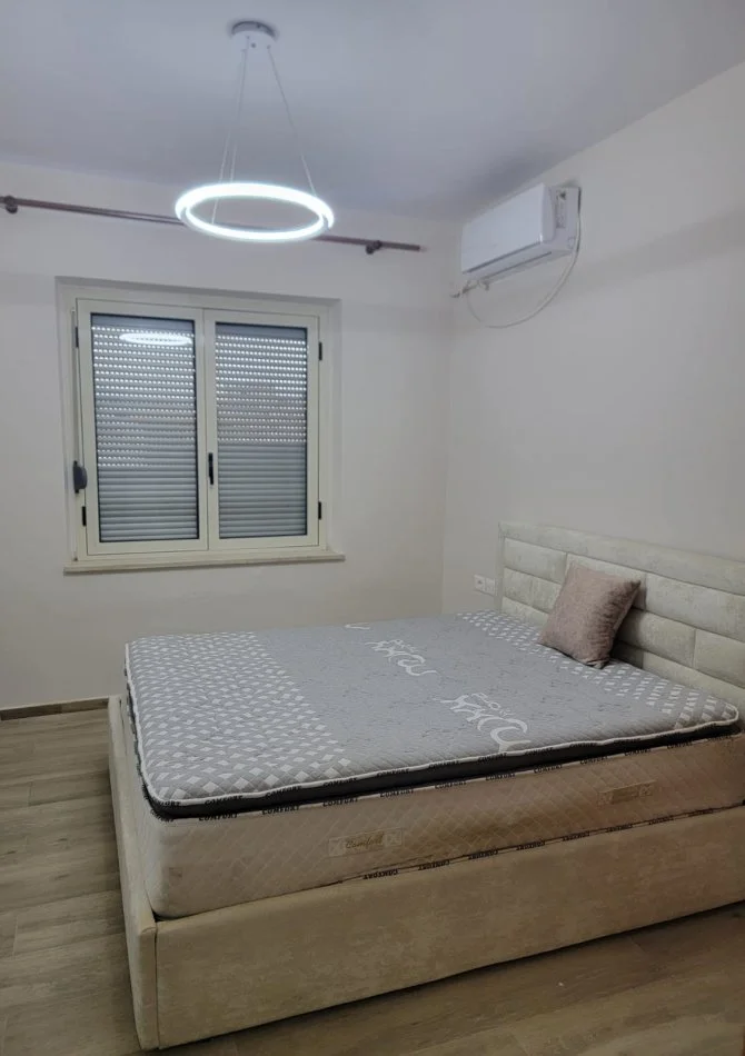 JEPET APARTAMENT 2+1 ME QIRA TE 21 DHJETORI
