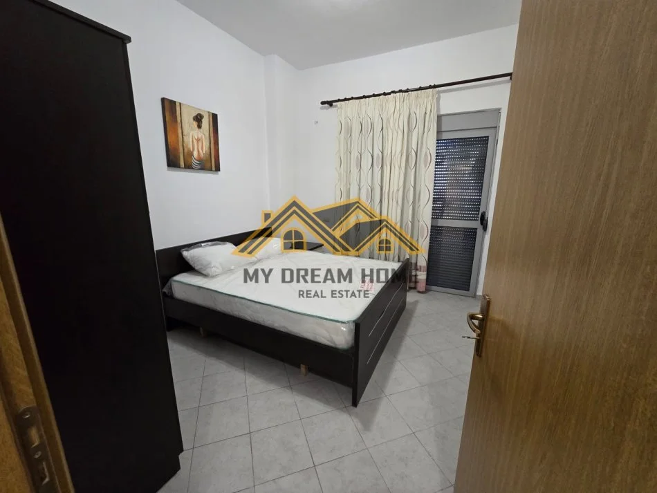 Durres, jepet me qera apartament 3 Katshe , 806 m² 25.000 € (PLAZH)