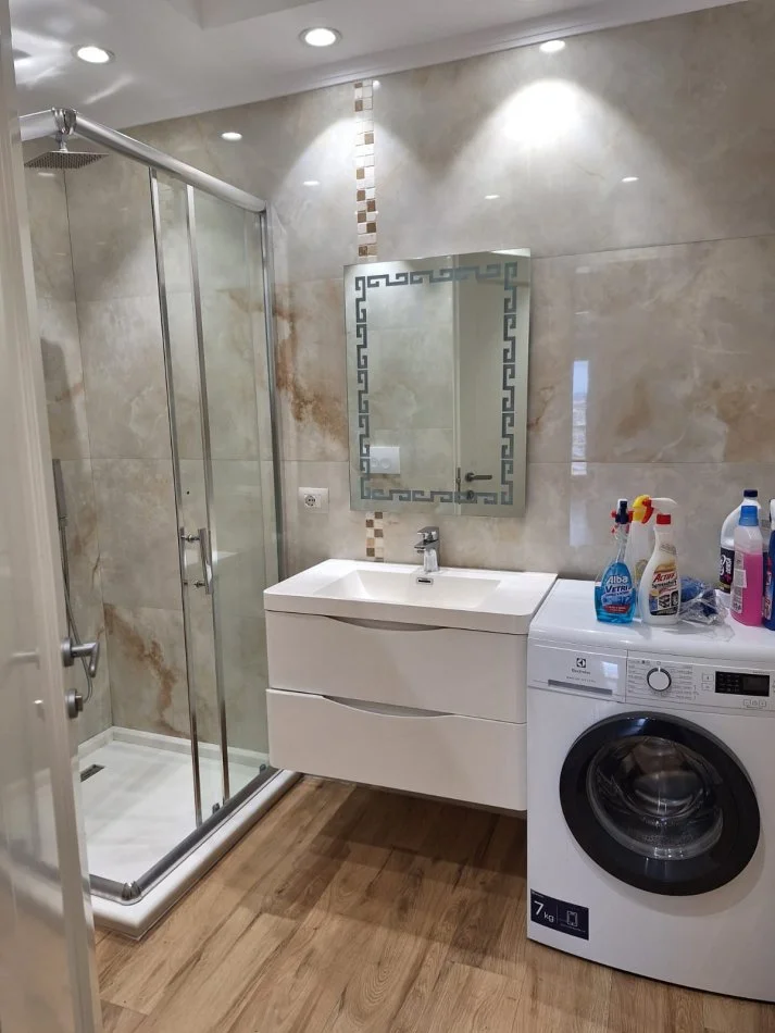 Tirane, shitet apartament+verande | Penthouse 3+1 Kati 9, 160 m² 280.000 € 