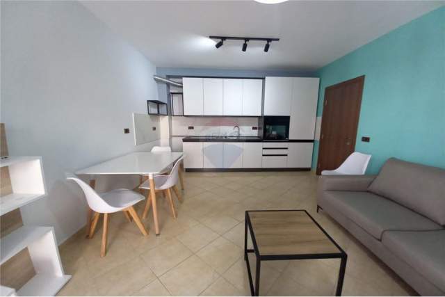 Tirane, jepet me qera apartament 76 m² 350 Euro (Astir)