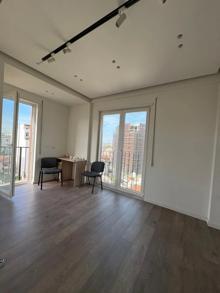 Tirane, shitet apartament 2+1 , 110 m² 299.000 € 