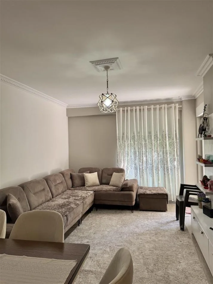 Tirane, jepet me qera apartament 1+1 Kati 3, 60 m² 550 € (Rruga ndre mjeda)