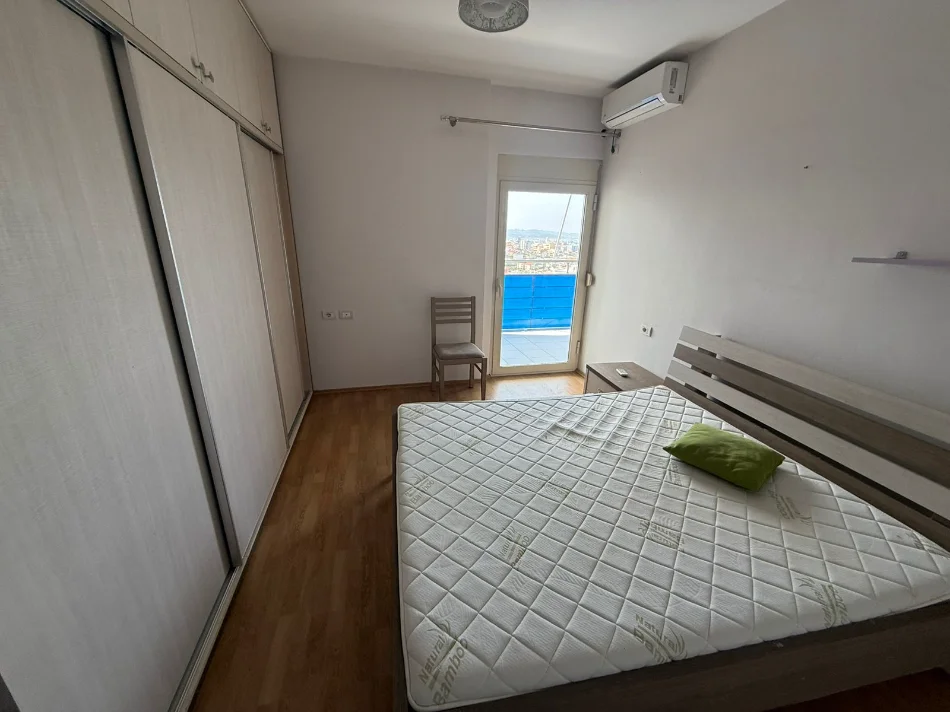 Tirane, shitet apartament 2+1 Kati 5, 97 m² 130.000 € (Shkoze)