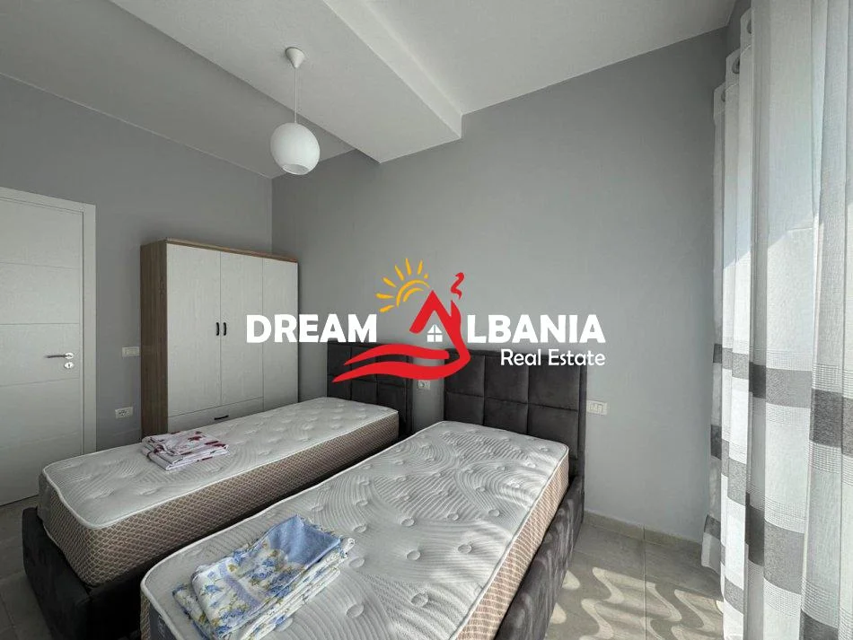Tirane, jepet me qera 2+1 Kati 7, 105 m² 700 € (Berryli)