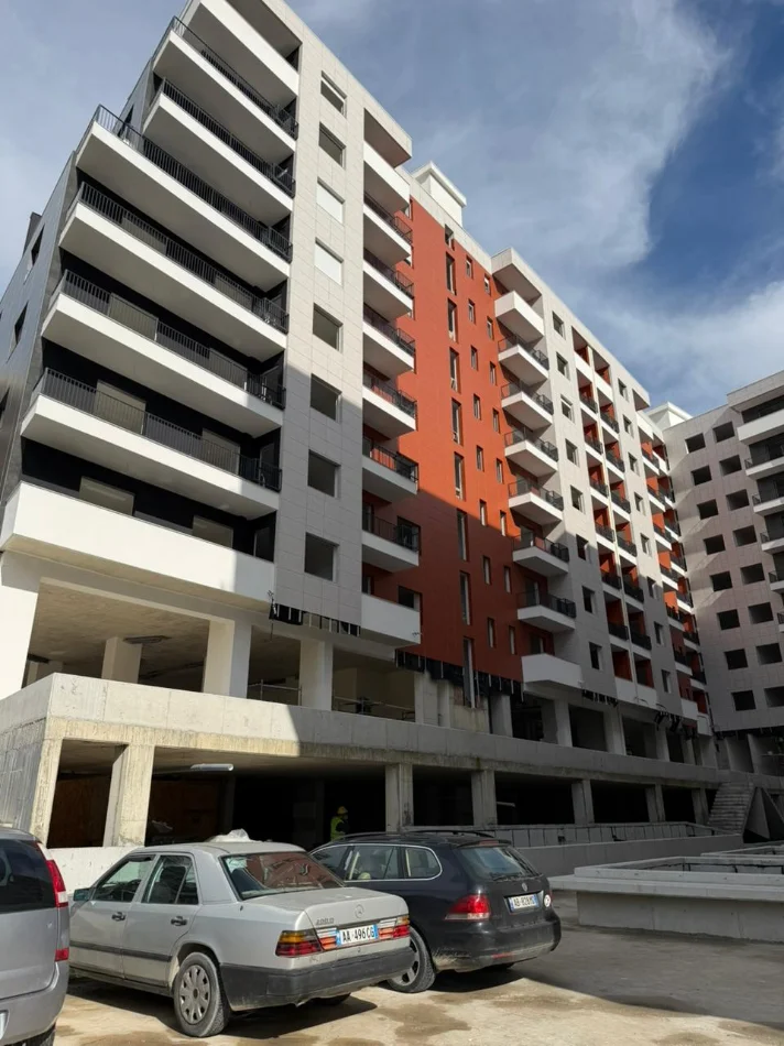 Tirane, shitet apartament 1+1 Kati 3, 72 m² 82.000 € 