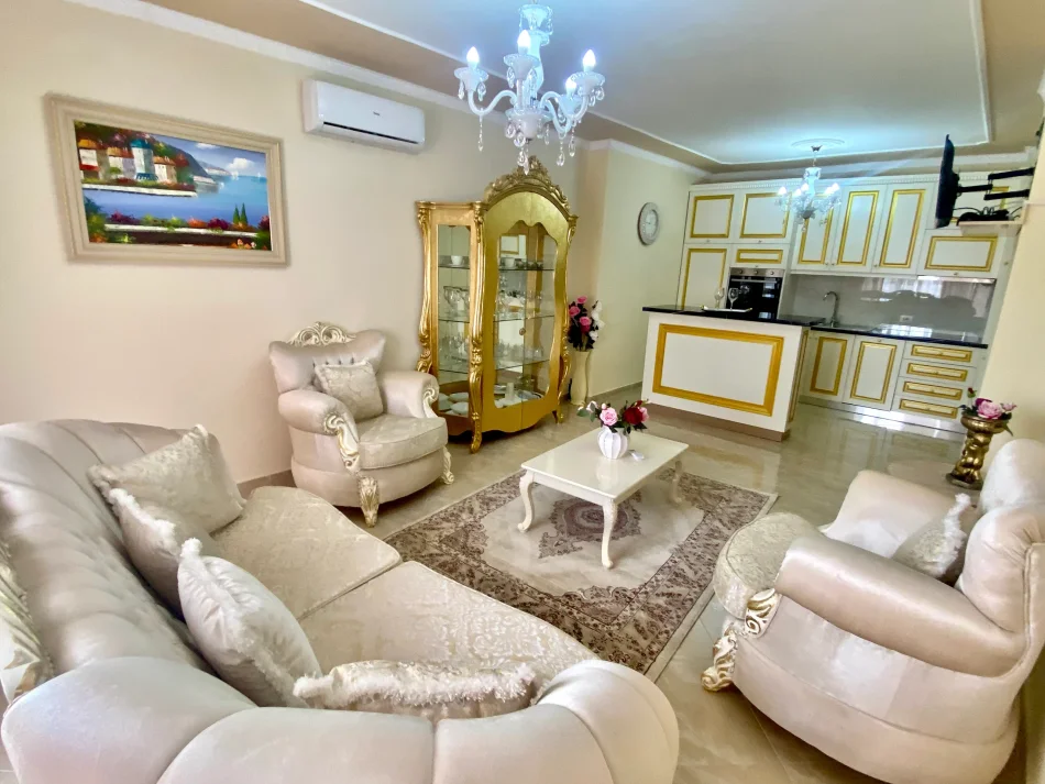 Pogradec, shitet apartament 1+1+Ballkon Kati 9, 73 m² 160.000 € (Dëshmorët e Pojskës, Pogradec)