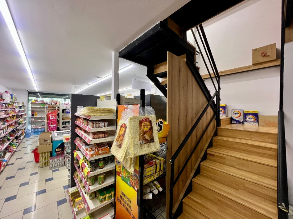 Tirane, jepet me qera ambjent biznesi Kati 0, 134 m² 1.572 € (islam alla)