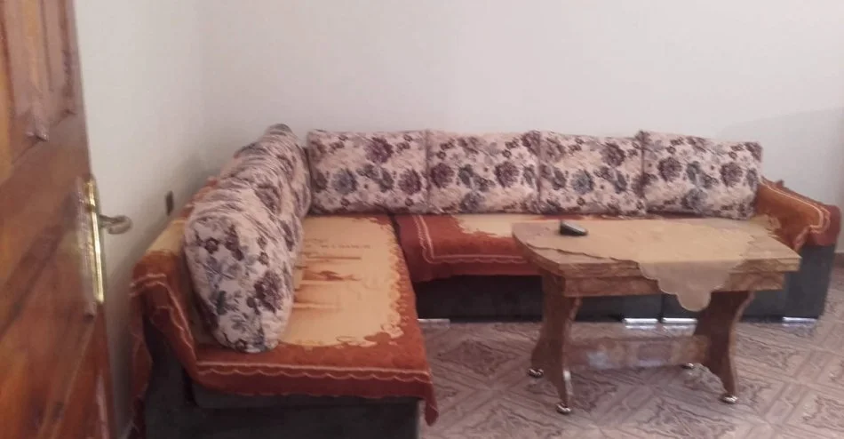 Tirane, jepet me qera apartament 1+1 Kati 1, 60 m² 310 € (RRUGA ENRIKO TELINI)