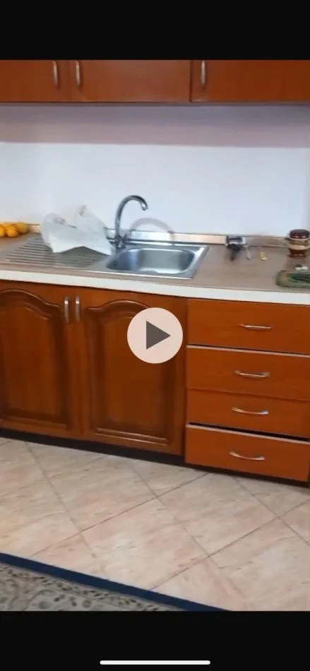 Tirane, jepet me qera Vile 1+1 Kati 0, 55 m² 300 € 