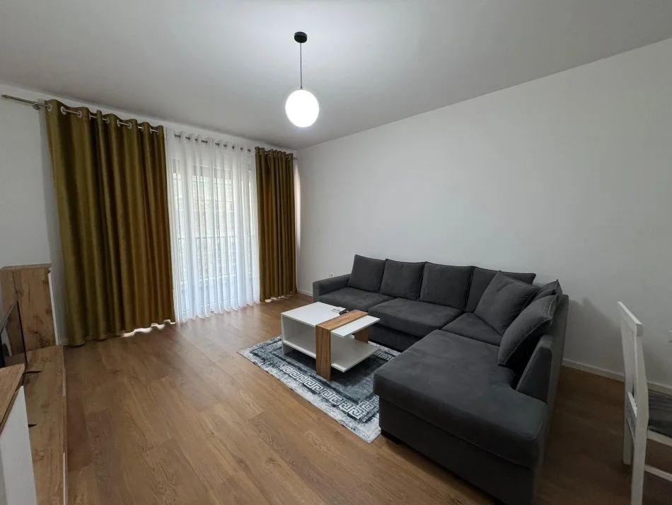Tirane, jepet me qera apartament 2+1 Kati 3, 97 m² 850 € (Trio towers residence)