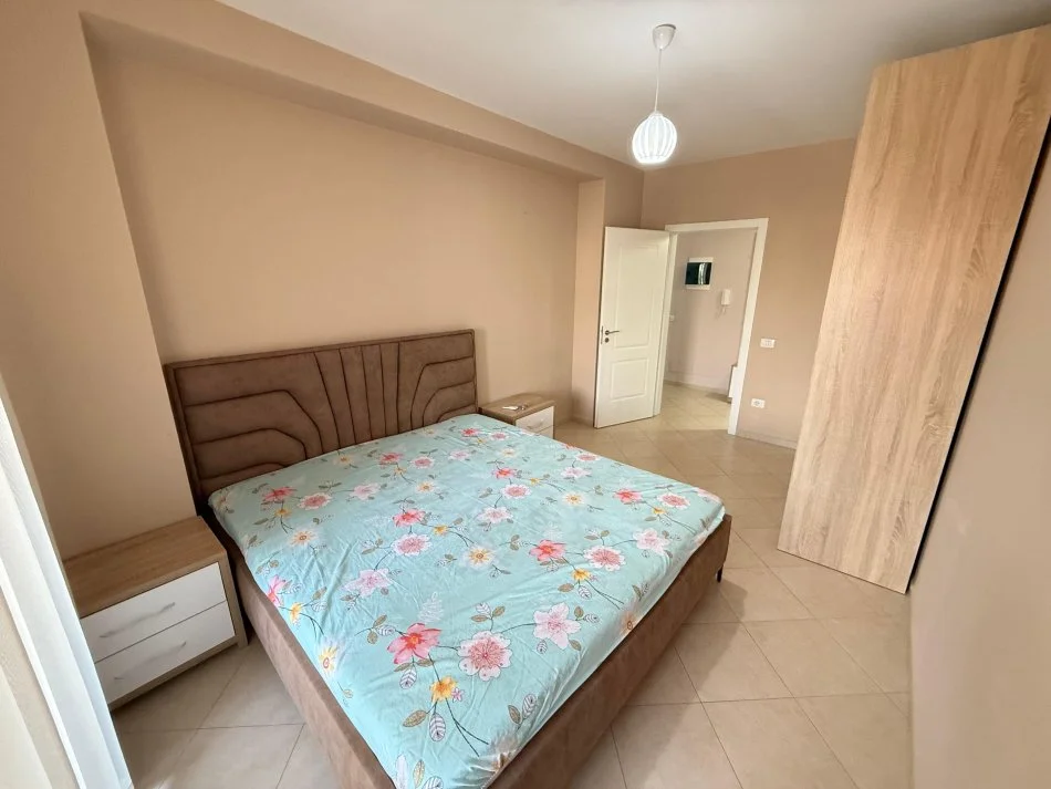 Tirane, jepet me qera apartament 2+1 Kati 2, 91 m² 550 € (Perballe Concord Center)