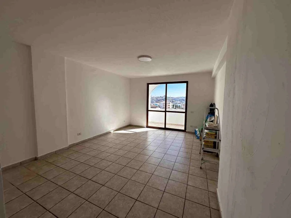 Durres, shitet garsonier 1+1 Kati 5, 50 m² 53.000 € (Durres Plazh)