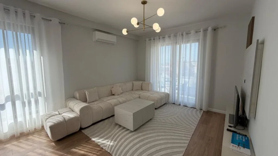 Tirane, jepet me qera apartament 2+1 Kati 2, 104 m² 700 € (Rruga Xhanfize Keko, Tirane(530581012-16))