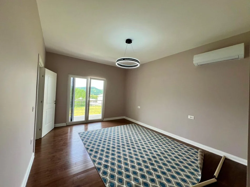 Tirane, shitet Vile 3+1+Aneks+Ballkon Kati 2, 174 m² 450.000 € (Mullet)