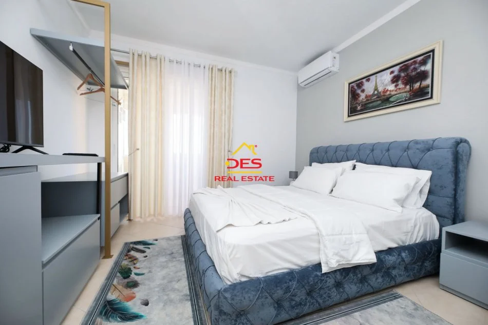 Vlore, shitet garsonier 1+1+Ballkon Kati 2, 76 m² 210.000 € (Rruga Dhimitër Konomi)