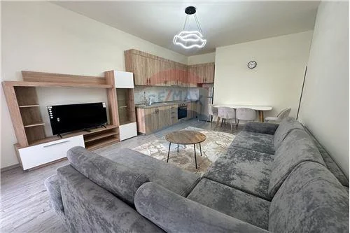 Tirane, shitet apartament 1+1+Ballkon Kati 1, 69 m² 185.000 € (Pazari i Ri)