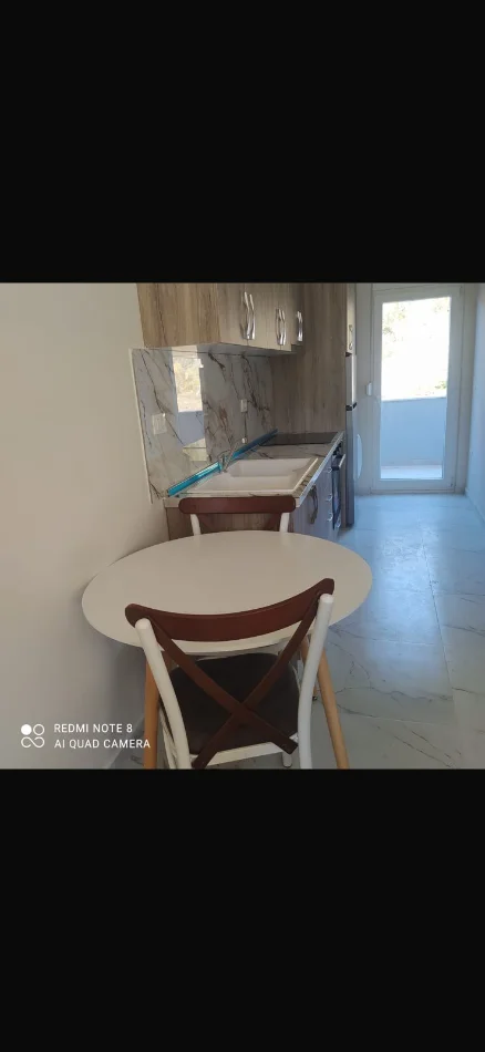 Tirane, jepet me qera apartament 2+1 Kati 2, 188 m² 330 € (Shkoze)