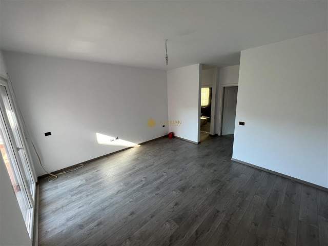 Tirane, shes apartament Kati 3, 111 m² 166.500 Euro