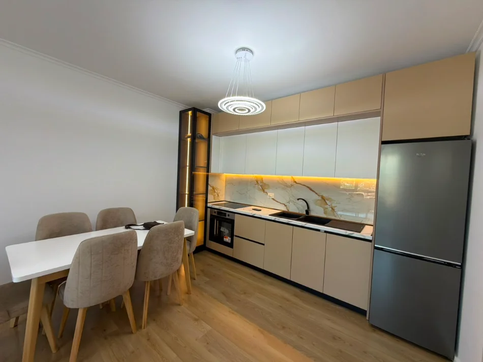 Shqiperi, jepet me qera apartament 2+1+Ballkon Kati 3, 89 m² 600 € (Rruga Lidhja e Prizrenit)