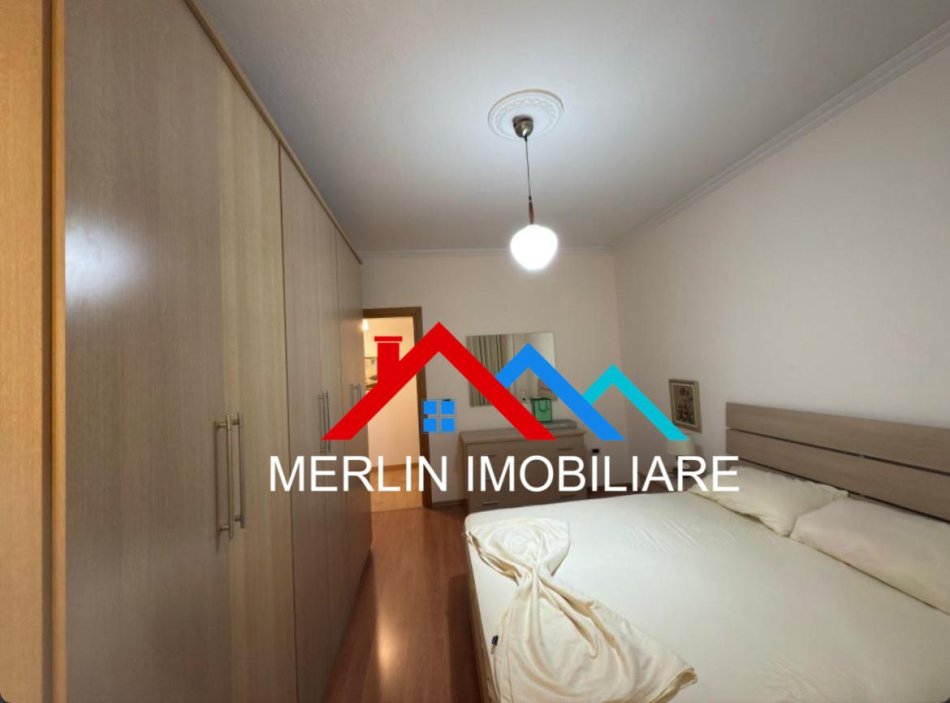 Tirane, jepet me qera apartament 2+1+Ballkon Kati 8, 145 m² 800 € (RRUGA NIKOLLA TUPE)