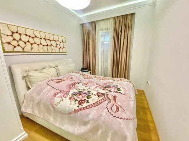 Tirane, jepet me qera apartament 2+1 Kati 8, 103 m² 800 Euro (Rruga e Barrikadave)