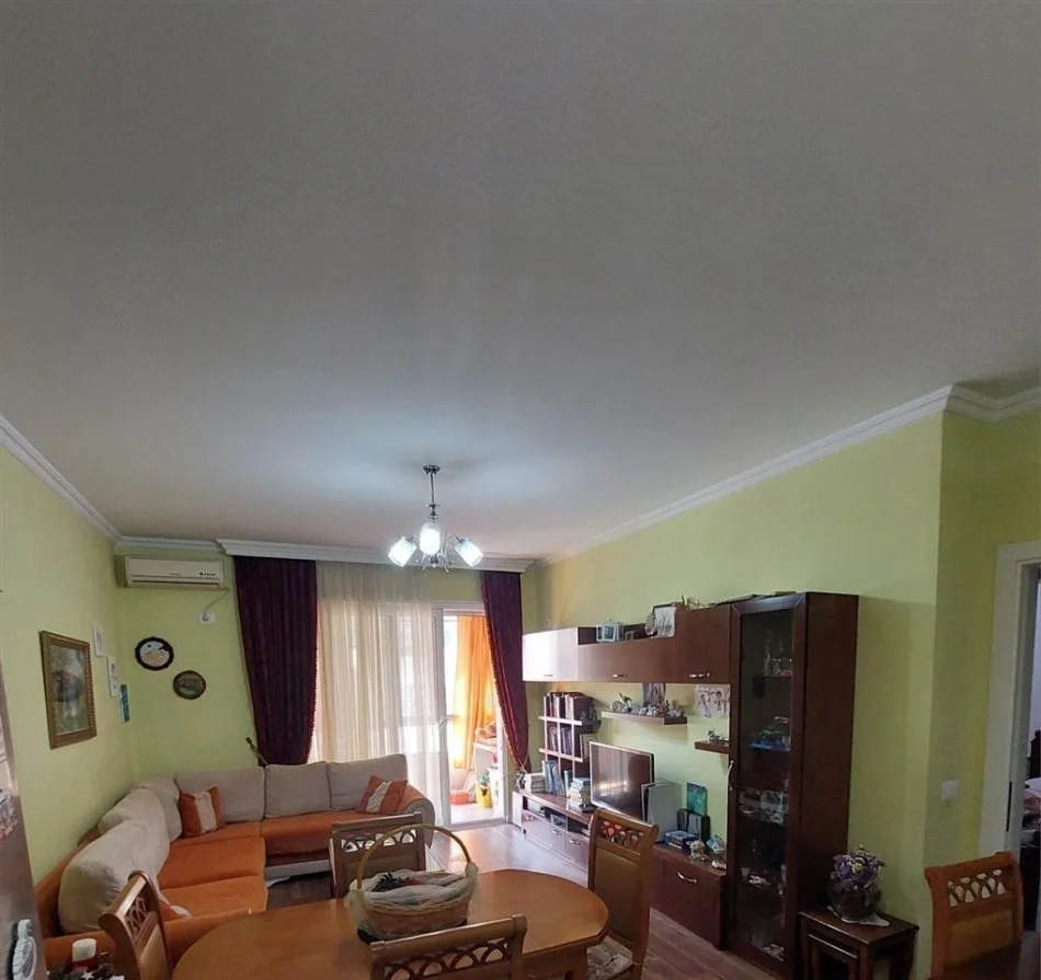 Tirane, shitet apartament 2+1 Kati 3, 78 m² 140.000 € (Kinostudio mbrapa Policis)