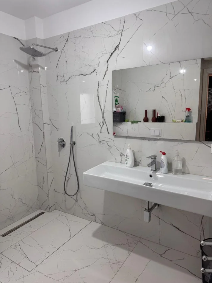 Tirane, shitet zyre Kati 7, 166 m² 475.000 € (prane Qendres)