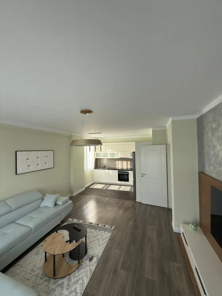 Tirane, shitet apartament 2+1+Ballkon Kati 5, 118 m² 155.000 € (LONI LIGORI)