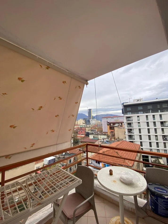 Tirane, jepet me qera apartament 1+1 Kati 6, 63 m² 550 € (Rruga Bogdaneve)