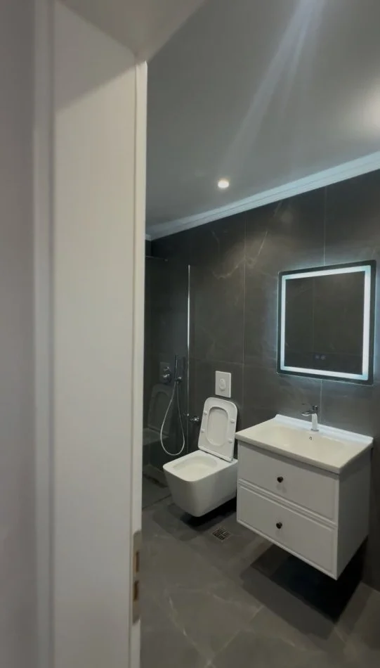 Tirane, shitet apartament 1+1 Kati 4, 50 m² 10.800.000 Leke (Ali Demi)